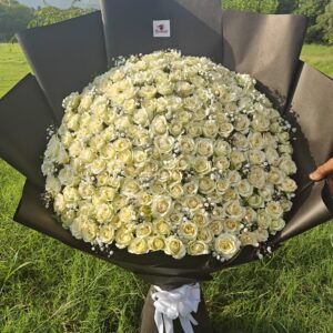 Autumn Harvest Arrangement with 500 roses