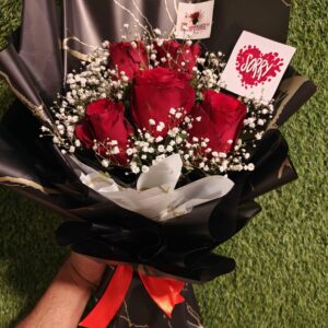 Elegant Centerpiece Roses