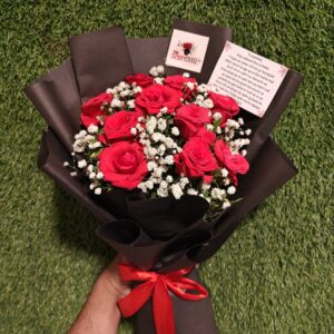 Timeless Elegance Bouquet – Red, White & Mixed Blooms