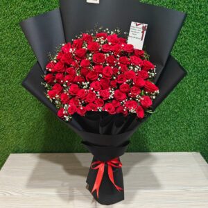 Elegant Rose and Lily Bouquet – Perfect for Gifting