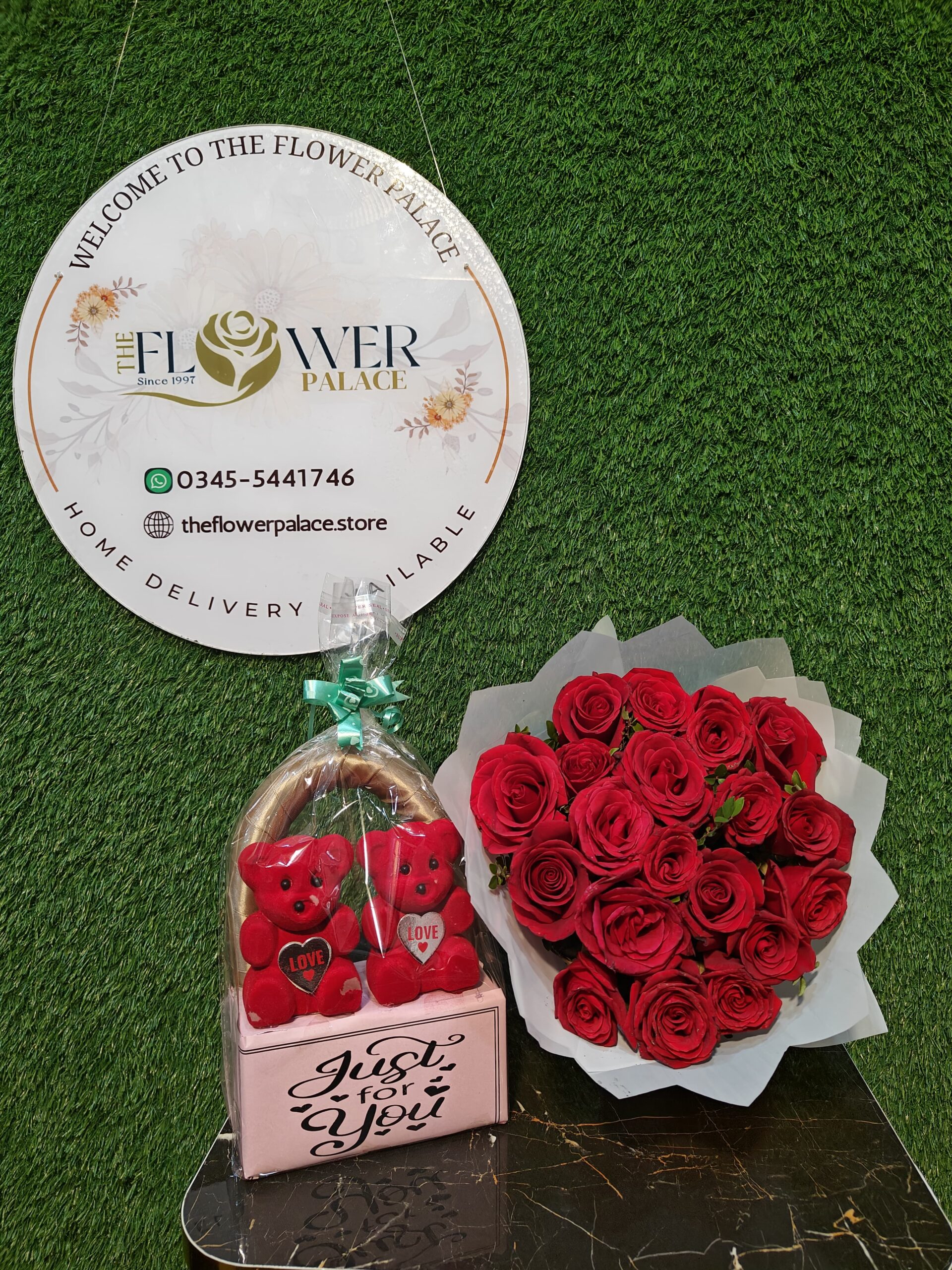 VALENTINES MINI bouquet oniy - Image 3